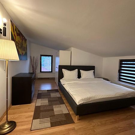 Conta Apartments Крайова Екстериор снимка