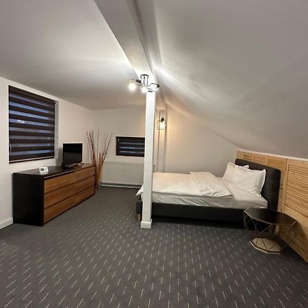 Conta Apartments Крайова Екстериор снимка