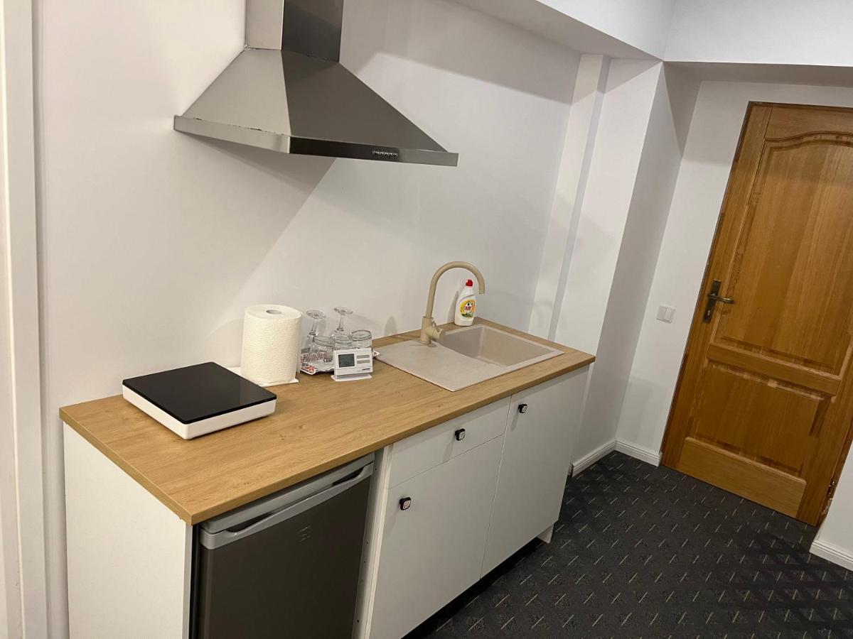 Conta Apartments Крайова Екстериор снимка